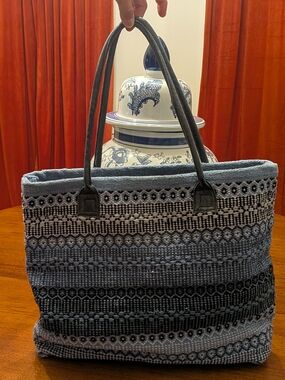 Dash & Albert Rug Company Blue Handwoven Tote Bag